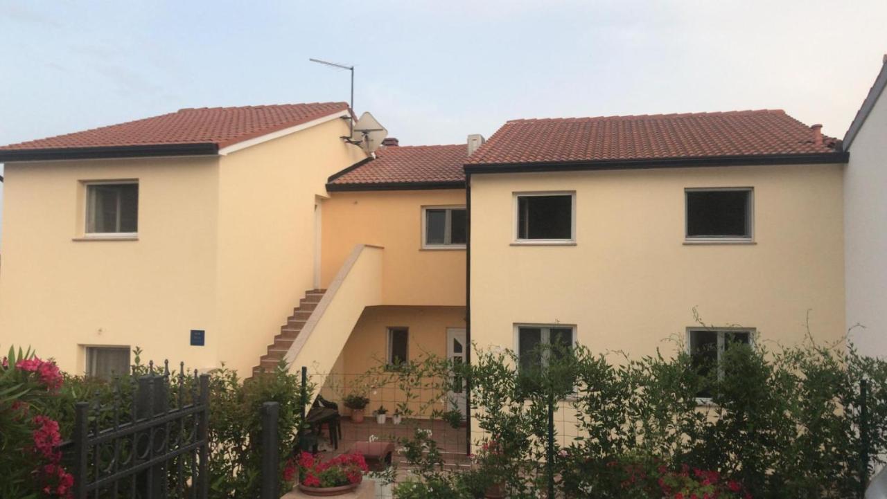 Villa Vinki Vinkuran Exterior photo